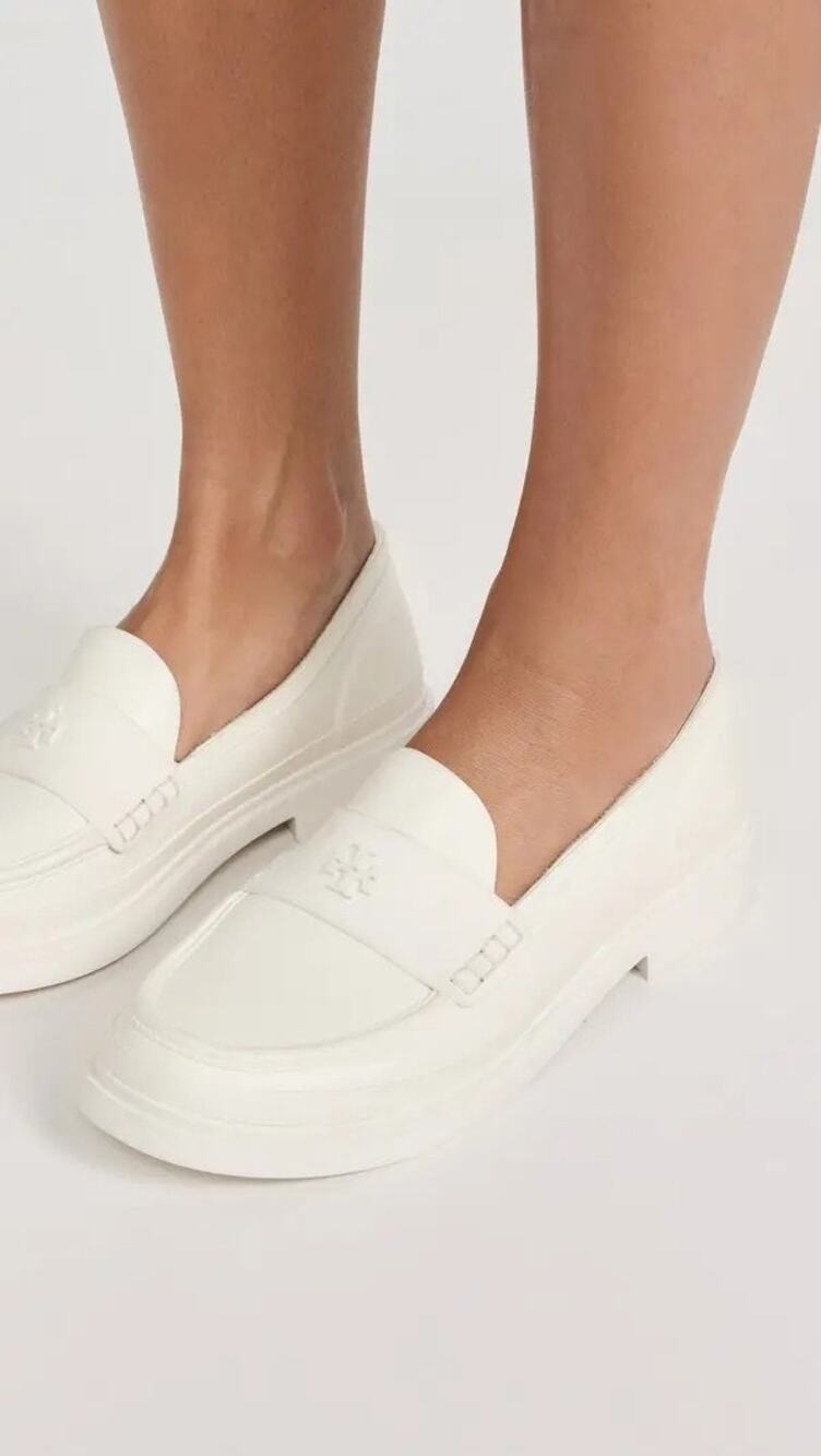 NIB Tory Burch Off White Classic Rain Loafers Matte Rubber Raised Logo Size 10